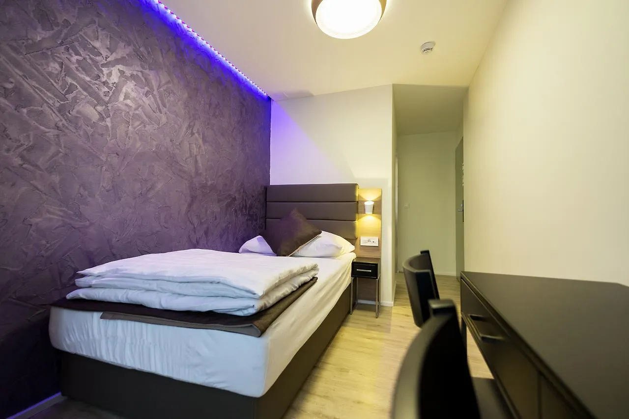 Hotel Sleep & Go Self-Check-In Zürich 2*,  Schweiz